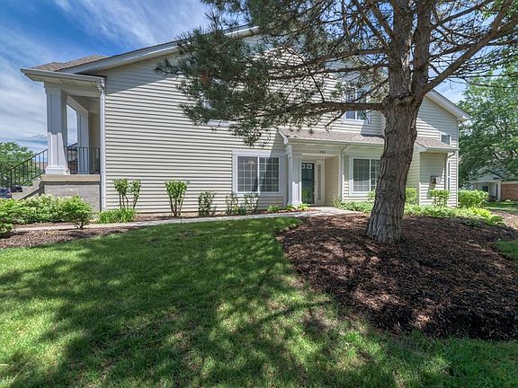 3rd image of 1034 Huntington Dr #1034