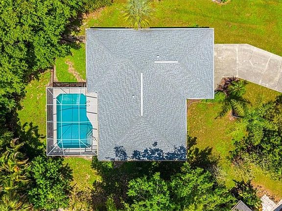 3rd image of 4005 Brush Ln