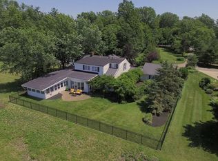 37719 Lake Shore Blvd, Eastlake, OH 44095