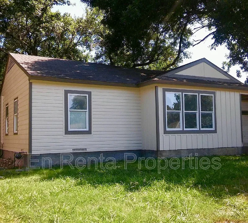 1621 Connally Ter