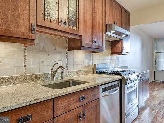 2nd image of 4242 E West Hwy APT 515