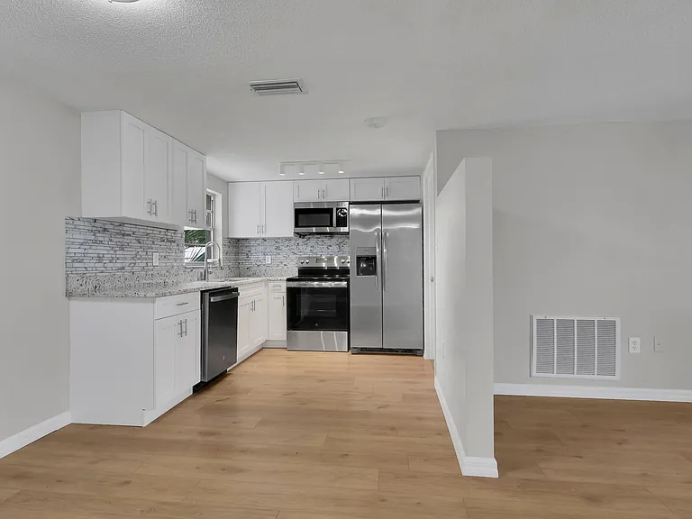 7808 Talisman Dr — Photo 27
