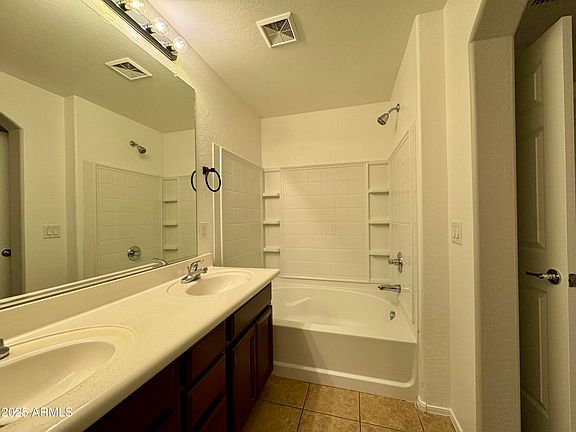 5th image of 419 N Ranger Ct