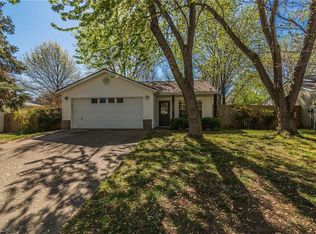 1640 N Timberline Dr, Fayetteville, AR 72704