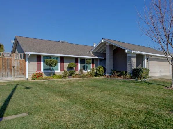 7509 Thicket Ct, Hughson, CA 95326