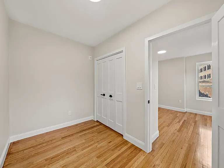 8 Baldwin Pl — Photo 16