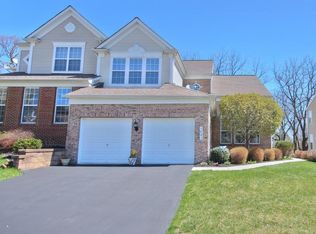 1821 Majestic Dr S, Whitehall Township, PA 18069