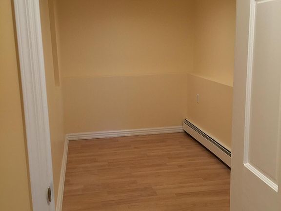5th image of 26 Blackford Ave
