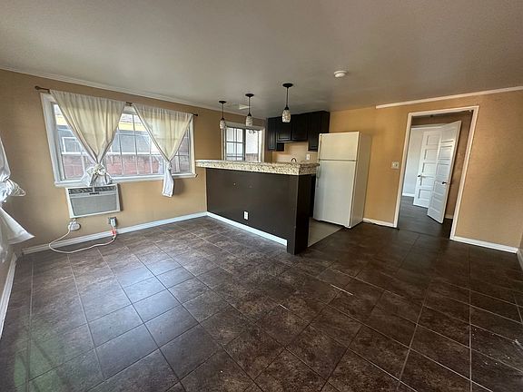 2nd image of 3126 W 67th St Unit 1/2