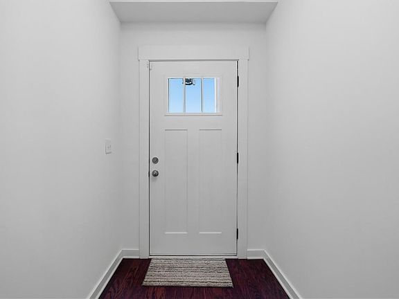 4th image of 3723 Gardenwick Rd