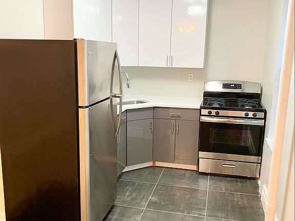 4th image of 585 E 21st St APT 4E