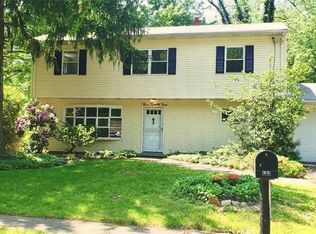 324 King Rd, North Brunswick, NJ 08902