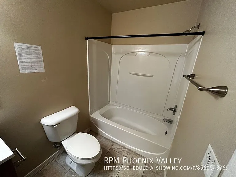 Bell Villas Apartments — Photo 33
