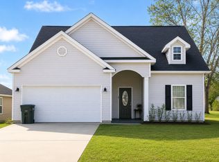 100 Grove Pointe Dr, Thomasville, GA 31792