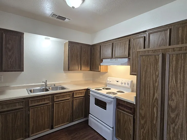 3750 N Delno Ave #205 — Photo 10