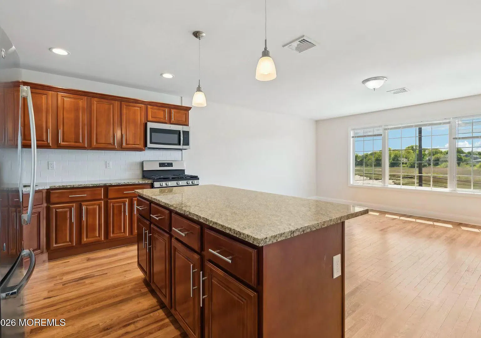 2 bed, $2,695 — Photo 3
