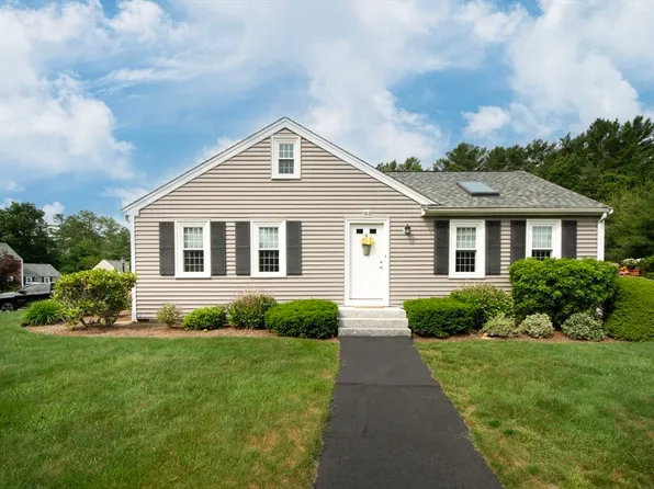 25 Reservoir Rd APT D14, Pembroke, MA 02359