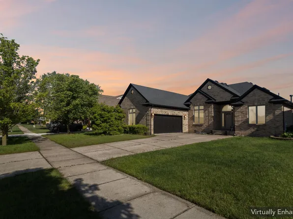 20351 Bannister Dr, Macomb, MI 48044