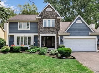 180 Rambling Rd, East Amherst, NY 14051