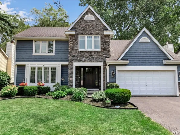 180 Rambling Rd, East Amherst, NY 14051