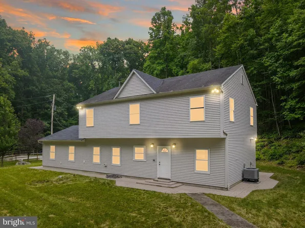 3626 Dogwood Ln, Riegelsville, PA 18077