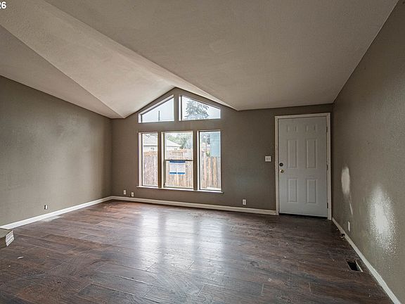 5th image of 8250 SE 76th Pl