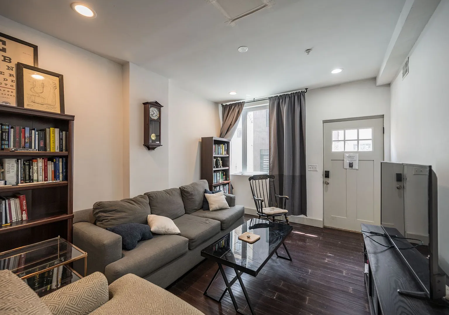 Modern Olde Kensington Home — Photo 2
