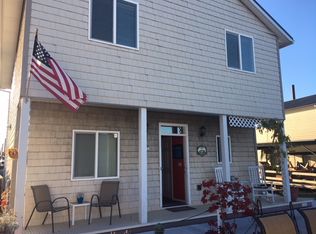 18699 NE Marine Dr SLIP D13, Portland, OR 97230