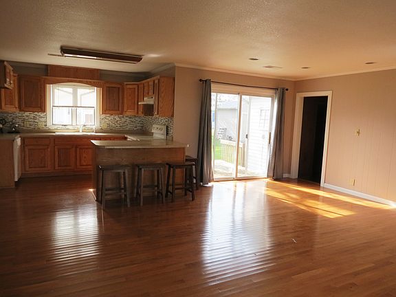 Kitchen View/slider to Deck