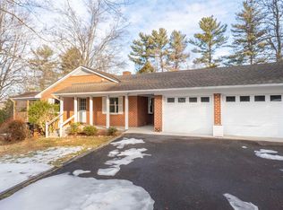 630 Kearsarge Cir, Charlottesville, VA 22903