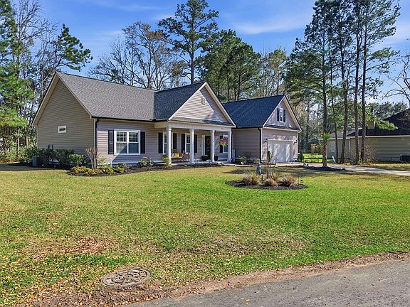 4th image of 76 Governor Boone Ln.