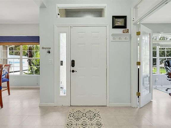 5th image of 13428 E VIA ROMA CIRCLE