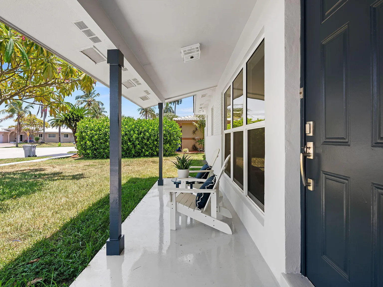 2 bed, 2.0 bath, 1770 sqft, $3,900 — Photo 2
