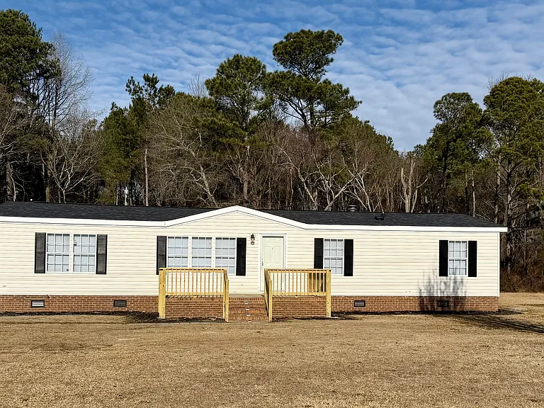 2000 Woods Crossroads Rd — Photo 1