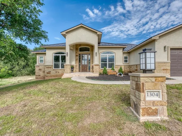 1304 Fault Line, Horseshoe Bay, TX 78657