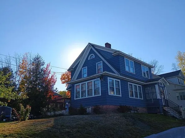 25 Laurel St, Berlin, NH 03570