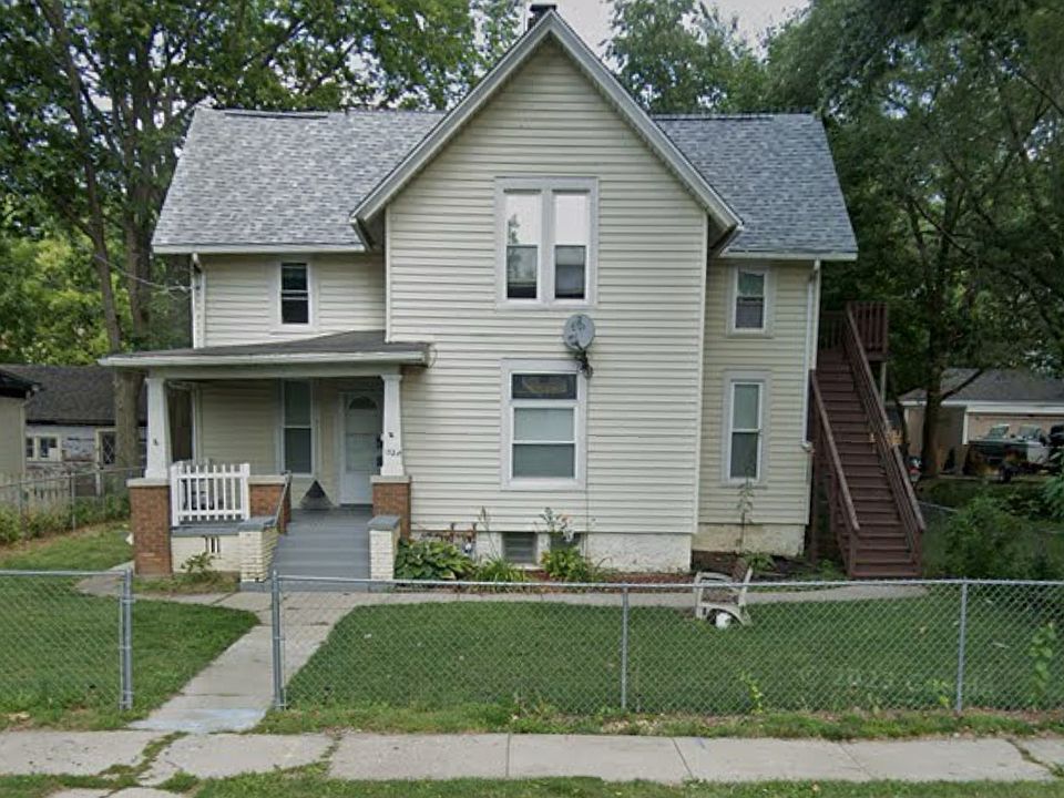 1st image of 1328 6th Ave #Ave2