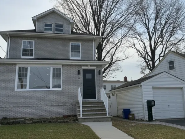 34 Kearney St, Lyndhurst Twp., NJ 07071