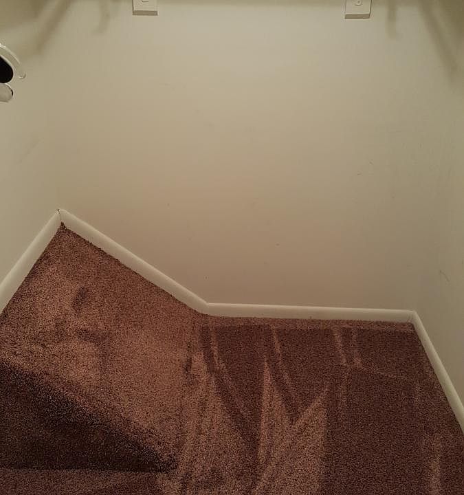 Master Bedroom Walking Closet