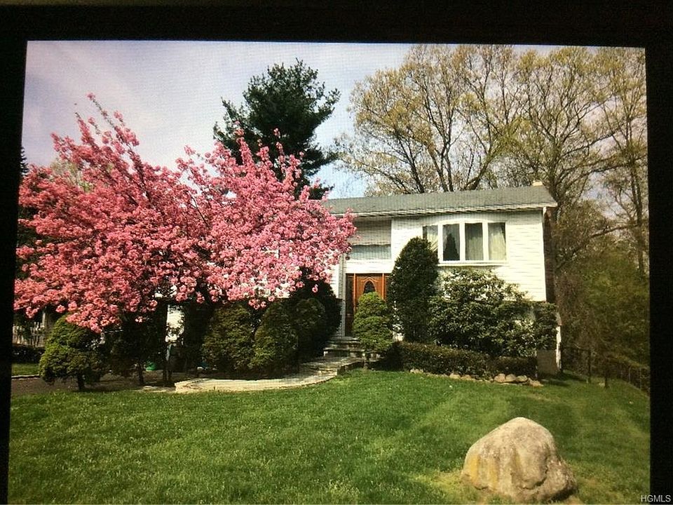 1st image of 19 Burlington Ave