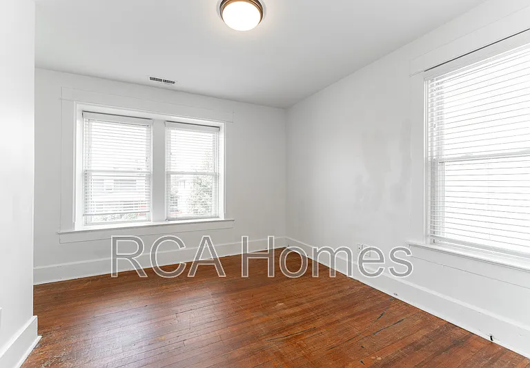 3005 Ruckle St — Photo 7