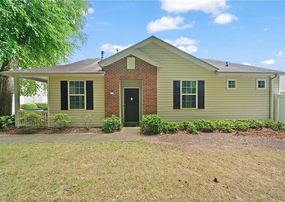 1st image of 700 Bedford Ct