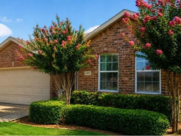 1315 Huntsville Dr, Wylie, TX 75098