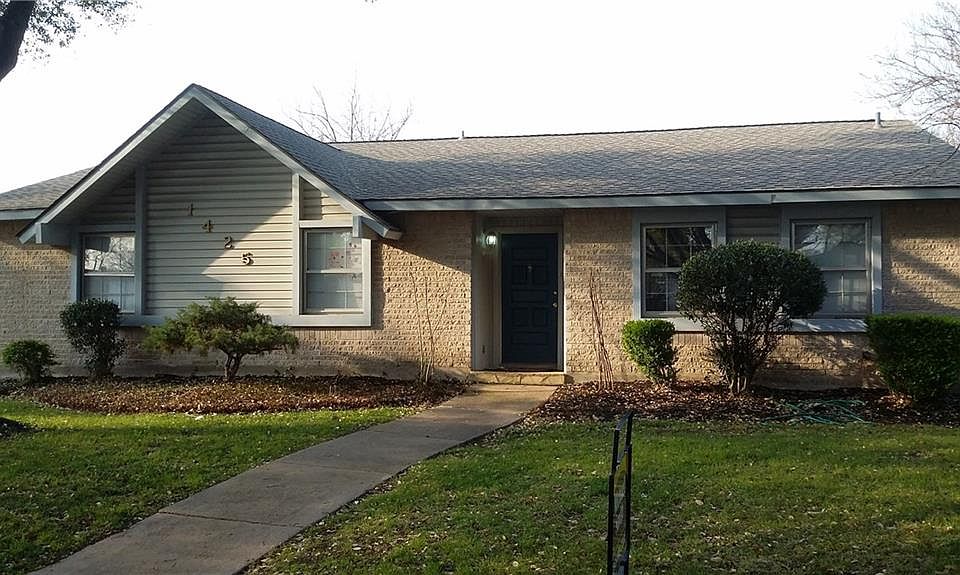 1st image of 1425 Yellowstone Dr