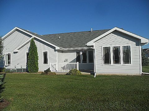 2nd image of 6 Kings Crest Ln