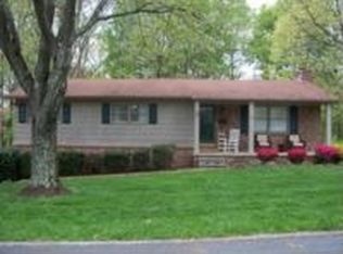 617 Dover Ave, Mt Carmel, TN 37645