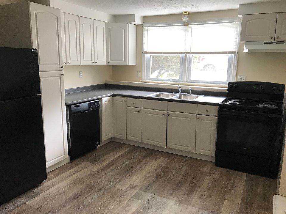 1st image of 36 Janet Lee Ct