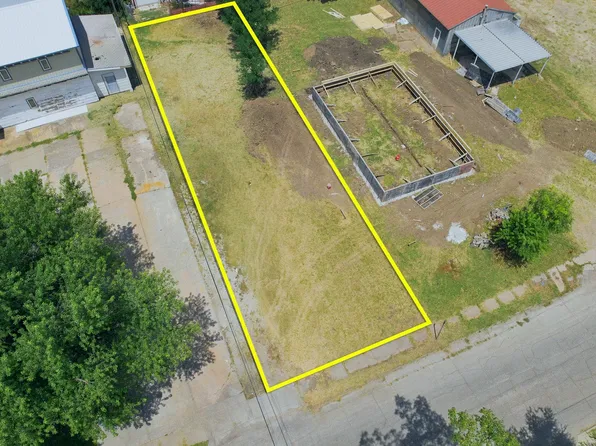 21 E Boston St, Wichita, KS 67211