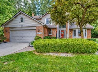 42790 Ledgeview Dr, Novi, MI 48377