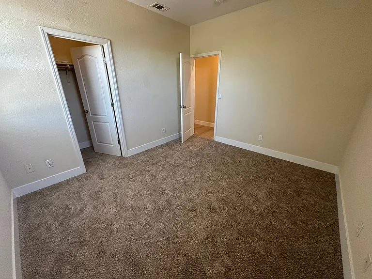 2397 Tamalpais Ave — Photo 25